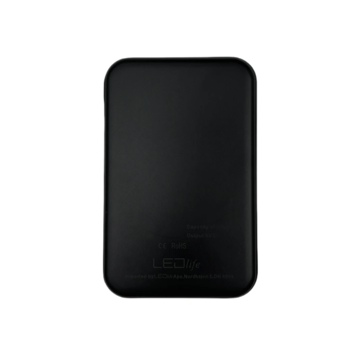 Powerbank 5.000 mAh med LED-indikator – sort